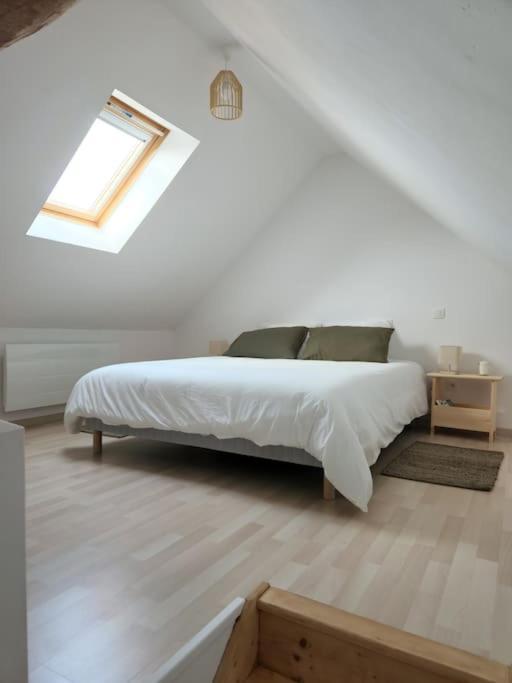 Le Petit Lavoir - Joli Studio A Mayet 外观 照片